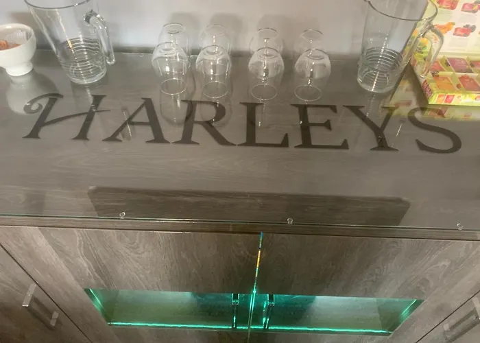Harleys Reads Avenue Bed & Breakfast Blackpool